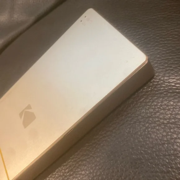 NEW KODAK PM-210G - Photo Printer Mini (Gold) for iPhone and Android - Picture 4 of 7